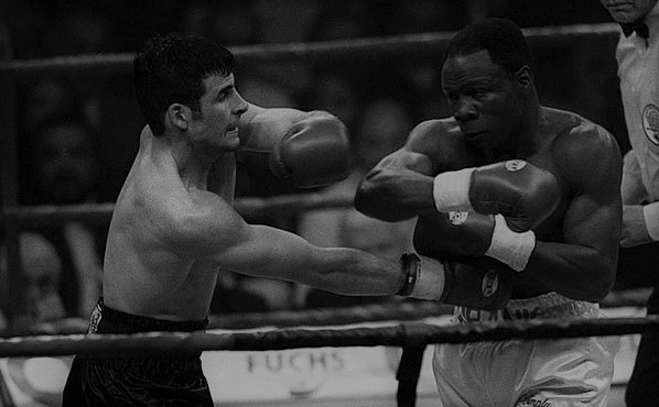 Joe Calzaghe clips Chris Eubank