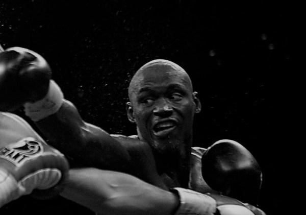 Antonio Tarver clips Clinton Woods