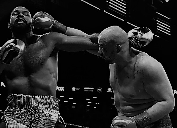 Adam Kownacki bludgeons Gerald Washington