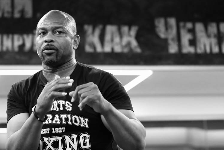 Roy Jones Junior the boxing elder